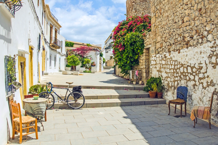 Fietsfeest op ingetogen Ibiza