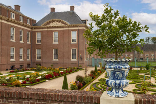 National Museum Paleis het Loo with a beautiful garden vase made