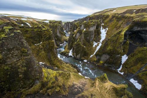 Kloof-FjadrÃ¡rgljÃºfur-Fotoreis-IJsland
